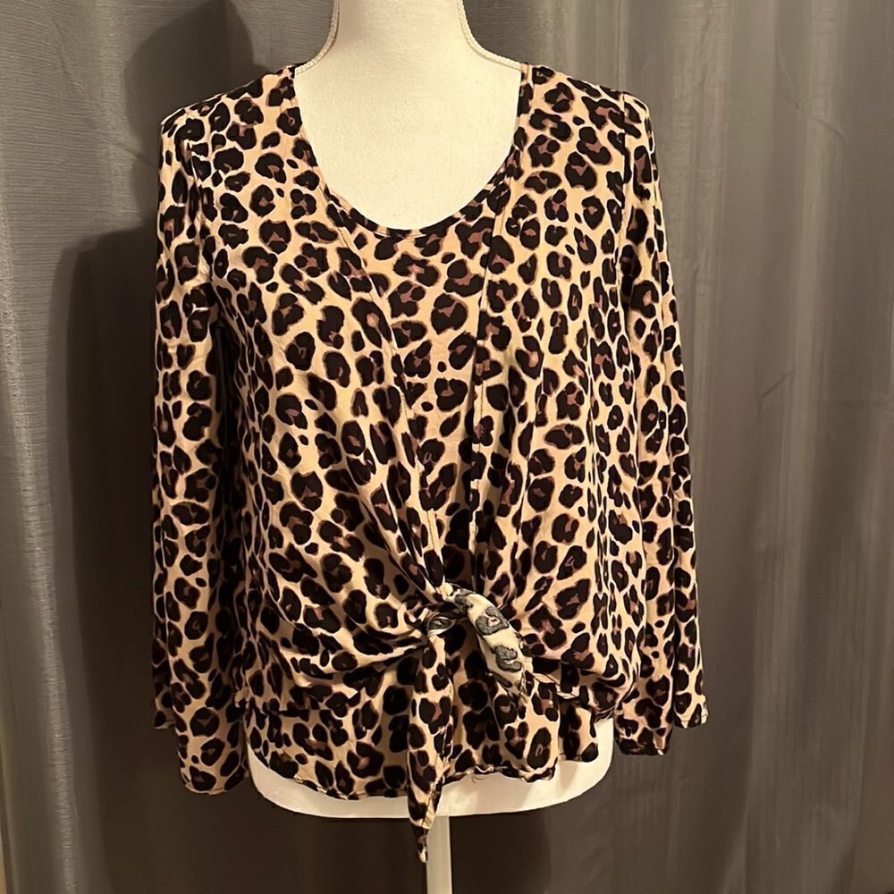 ANDREE by UNIT Animal Print Bohemian Style Blouse. Size Medium